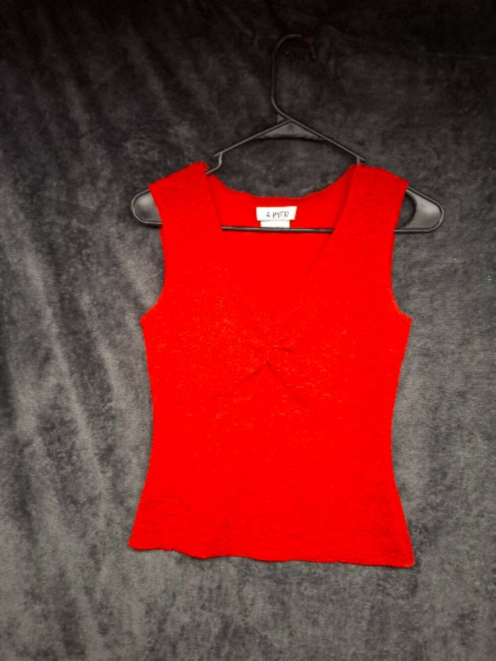 A. Byer Sleeveless V-neck size medium